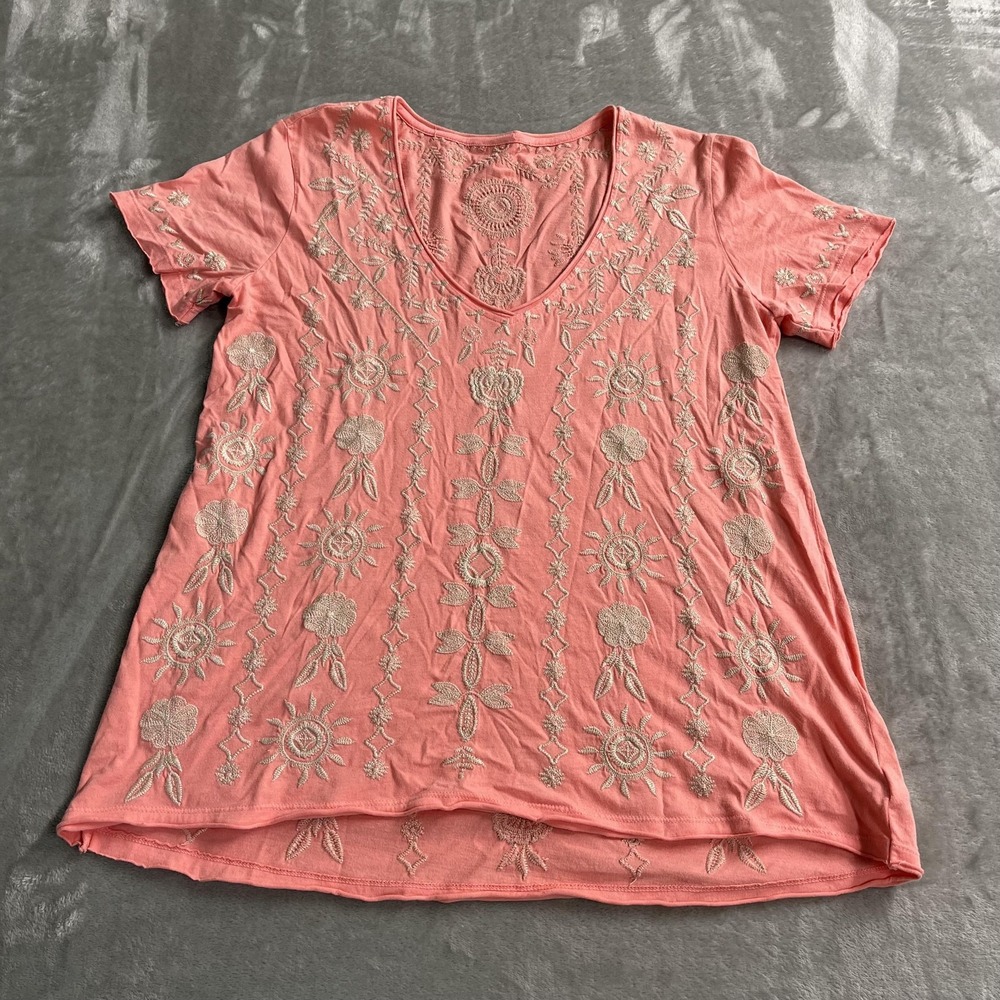 Johnny Was Makana Embroidered Tee V Neck Boho Coral Peach Sunburst
